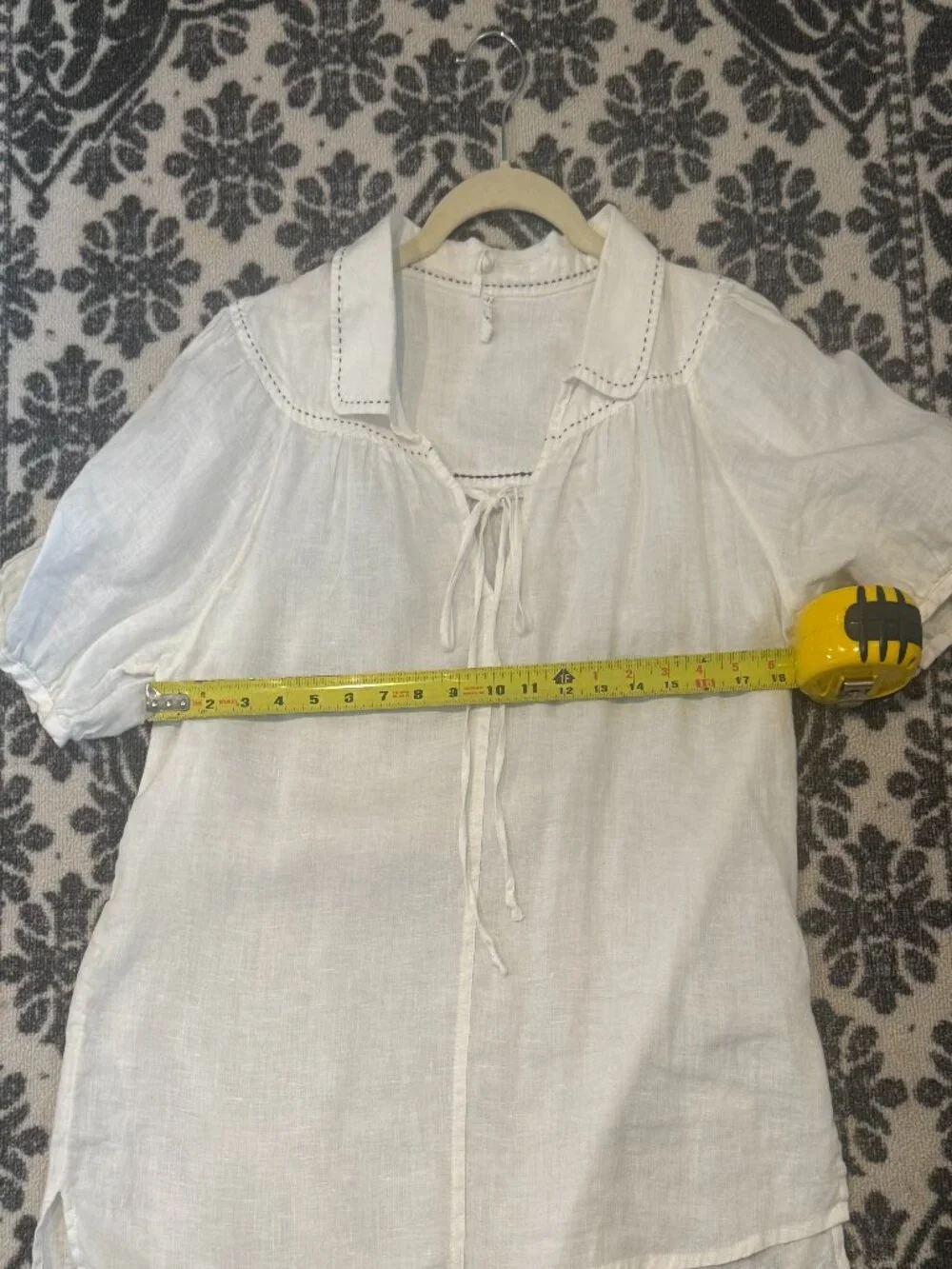Anthropologie White Linen Contrast Stitch Puff Sleeve Tie Neck Top Size Small